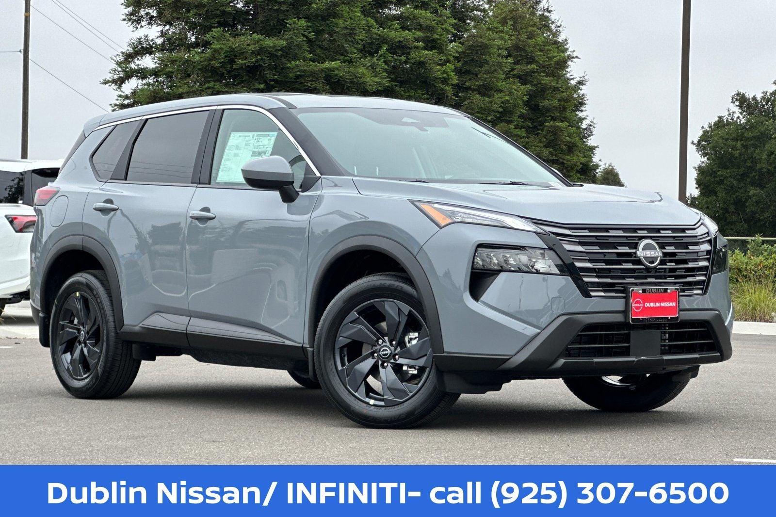 2026 Nissan Rogue SV FWD's photo