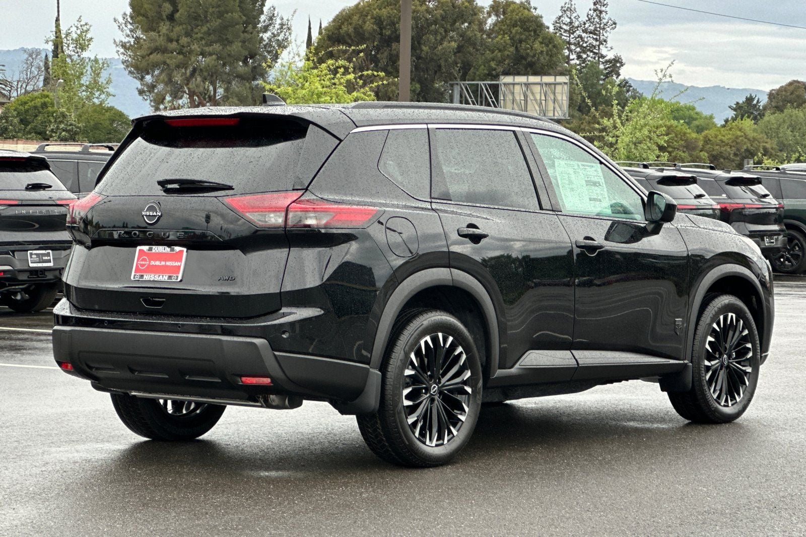 2026 Nissan Rogue Dark Armor