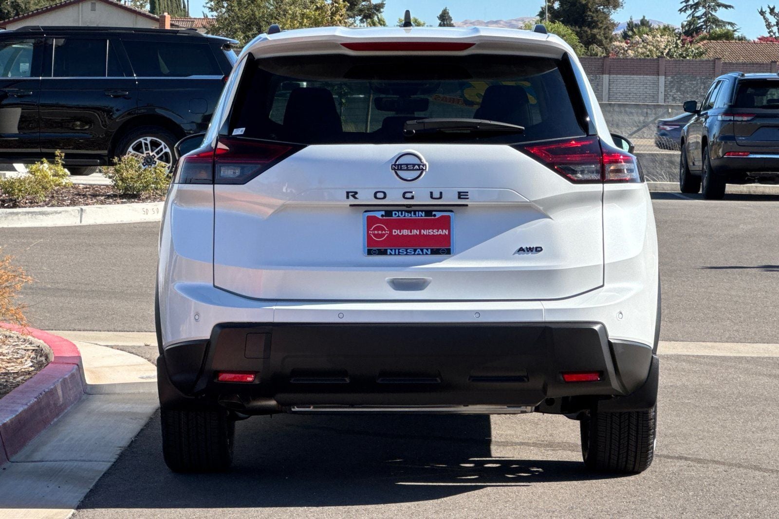 2026 Nissan Rogue Dark Armor
