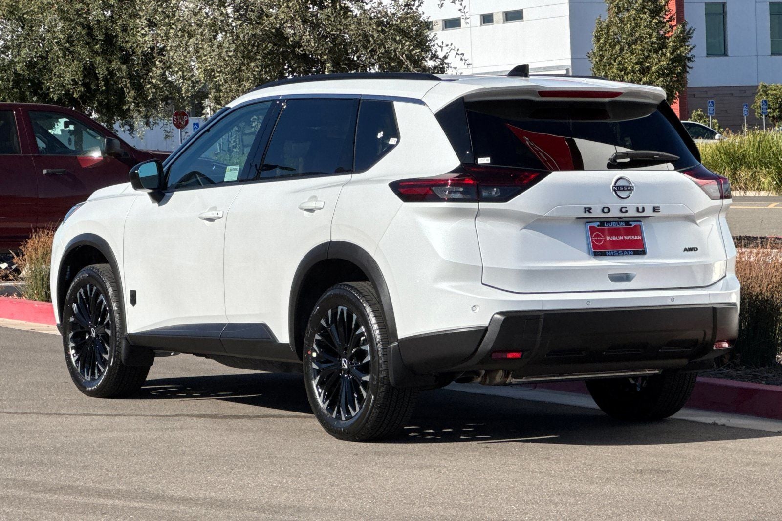 2026 Nissan Rogue Dark Armor