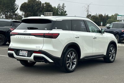 2023 INFINITI QX60 LUXE