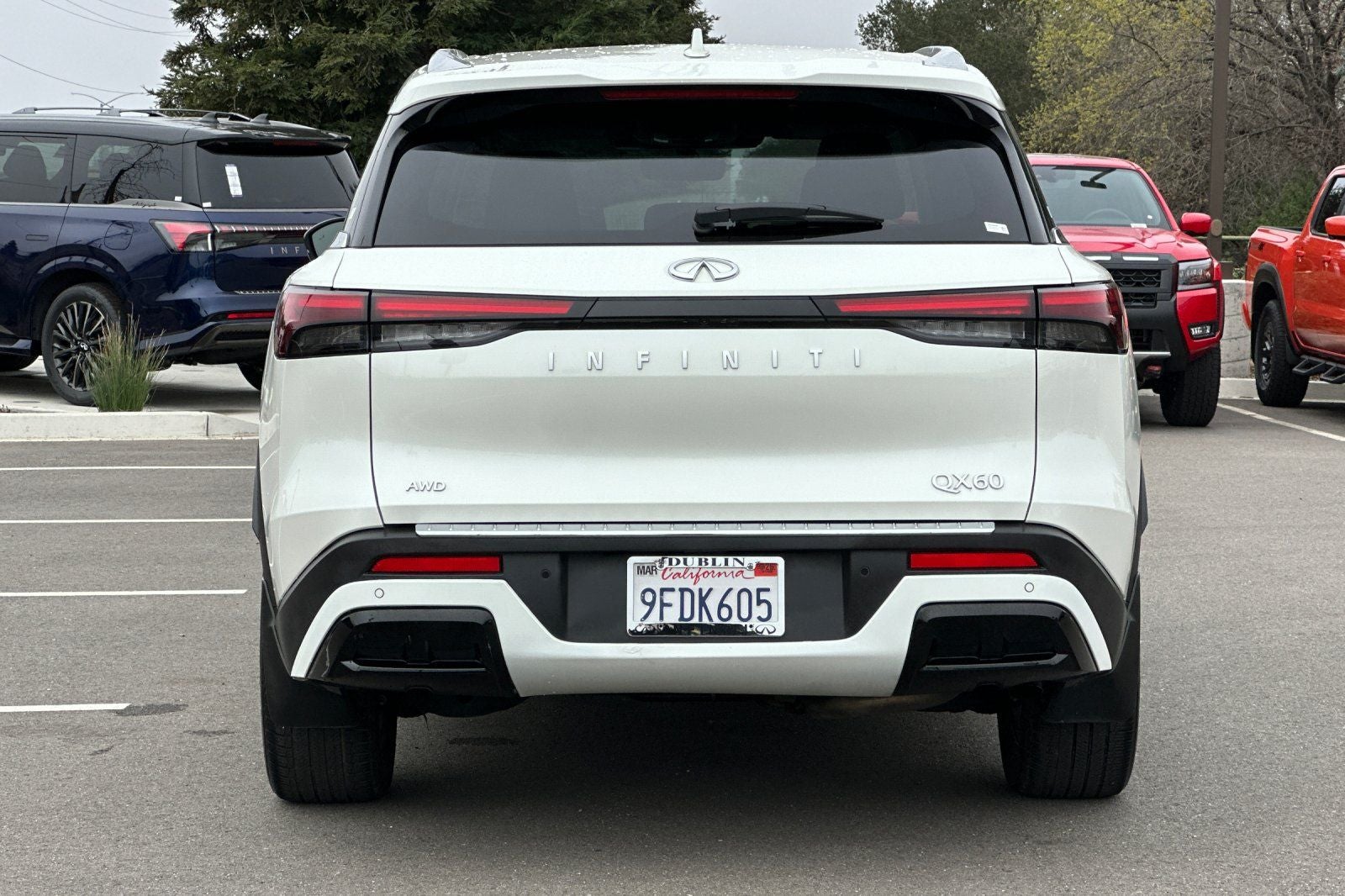 2023 INFINITI QX60 LUXE
