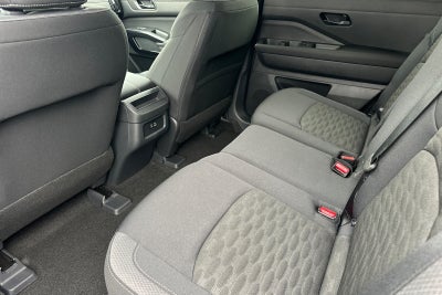 2025 Nissan Pathfinder S