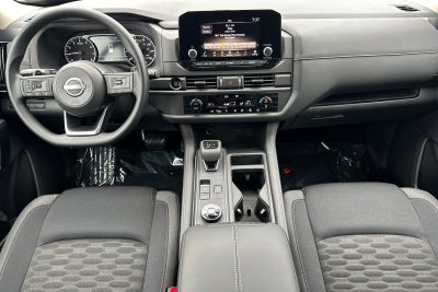 2025 Nissan Pathfinder S