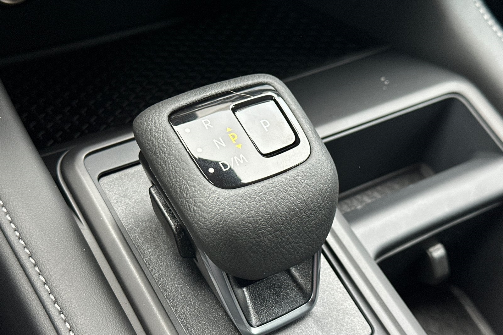 2025 Nissan Pathfinder S