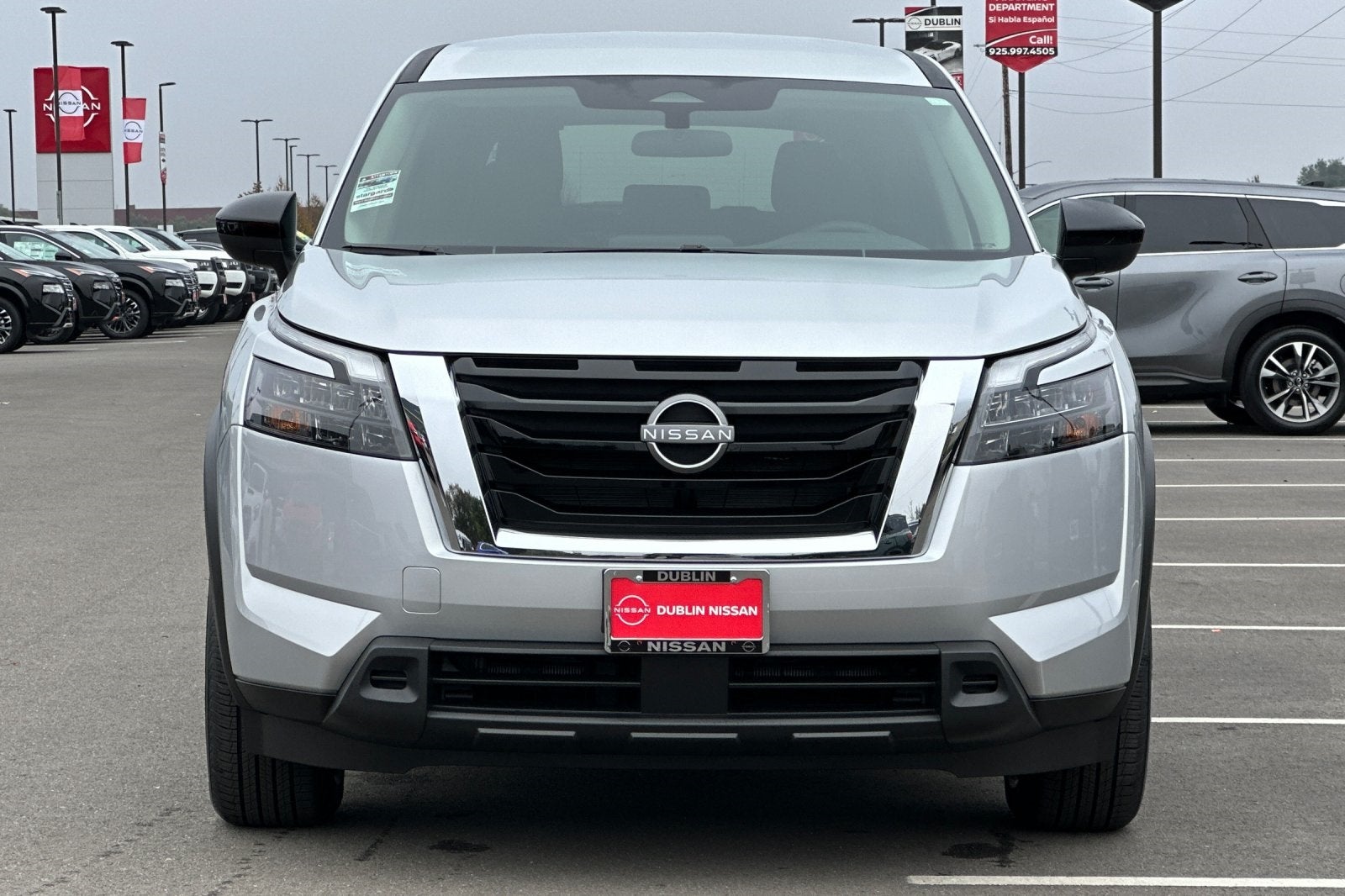 2025 Nissan Pathfinder S