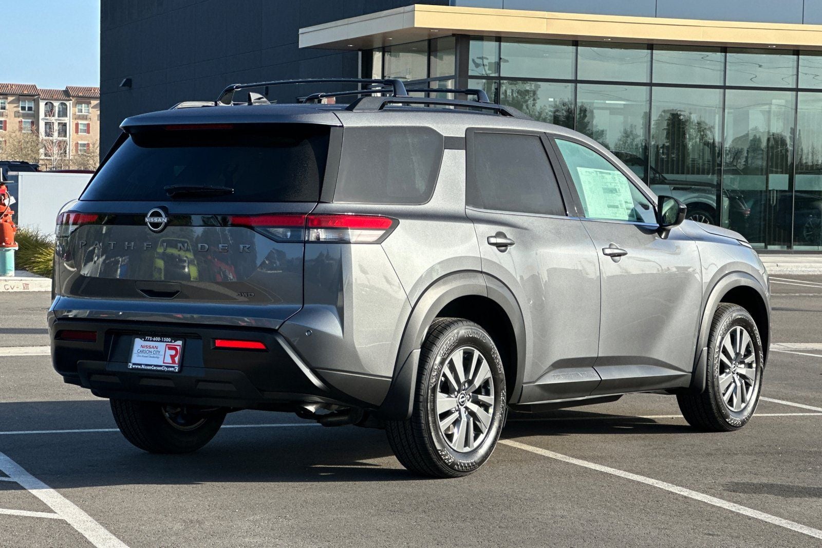 2026 Nissan Pathfinder SV