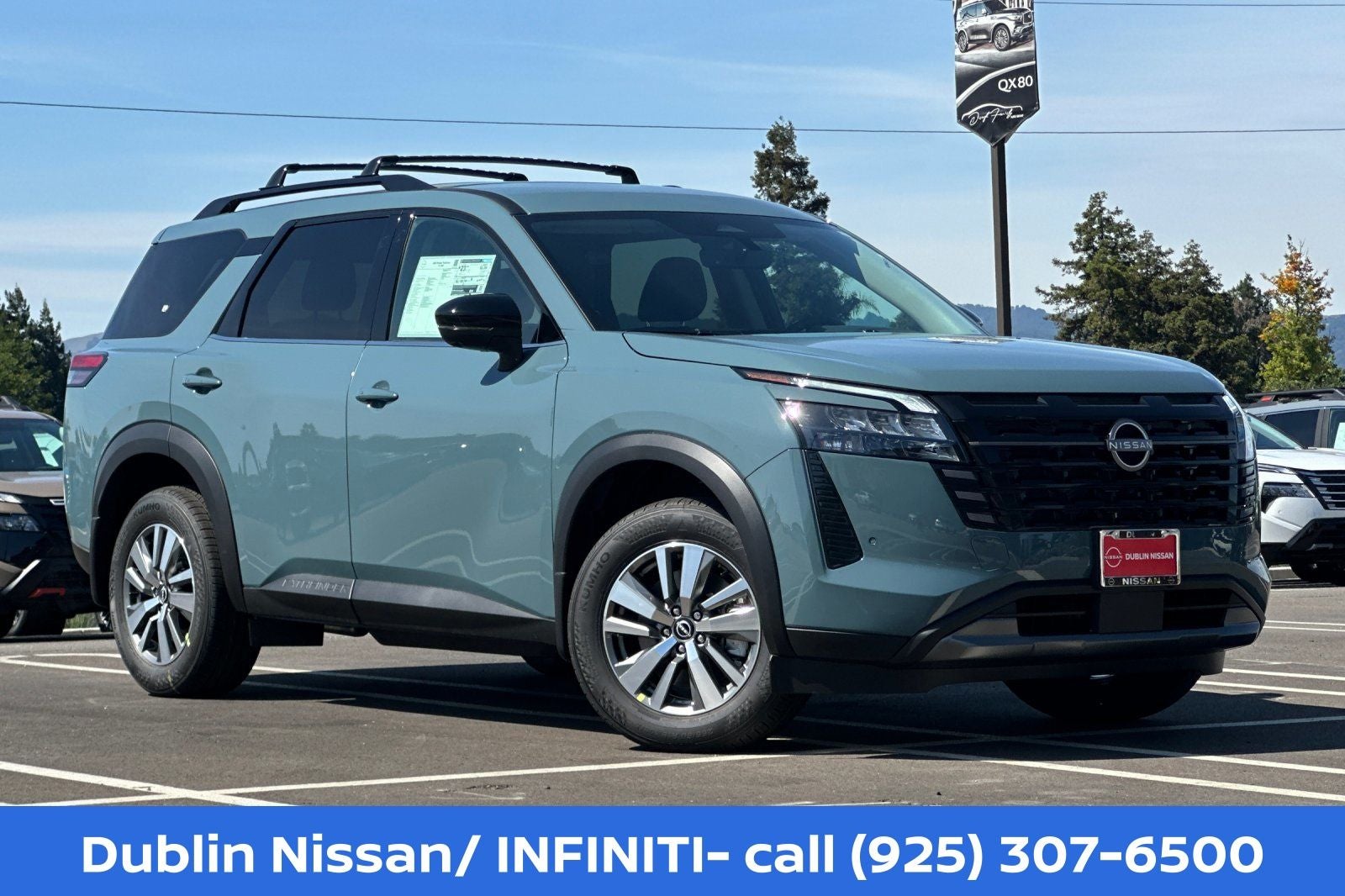 2026 Nissan Pathfinder SL 2WD's photo
