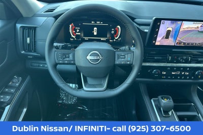 2026 Nissan Pathfinder SL