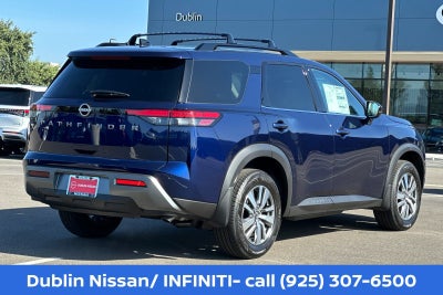 2026 Nissan Pathfinder SL