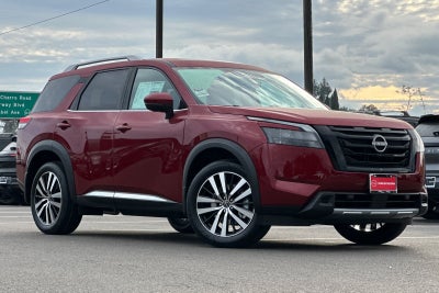2025 Nissan Pathfinder Platinum