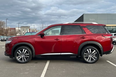 2025 Nissan Pathfinder Platinum
