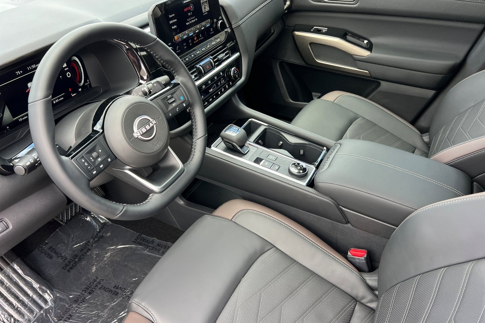 2025 Nissan Pathfinder Platinum