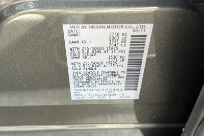 2025 Nissan Pathfinder Platinum