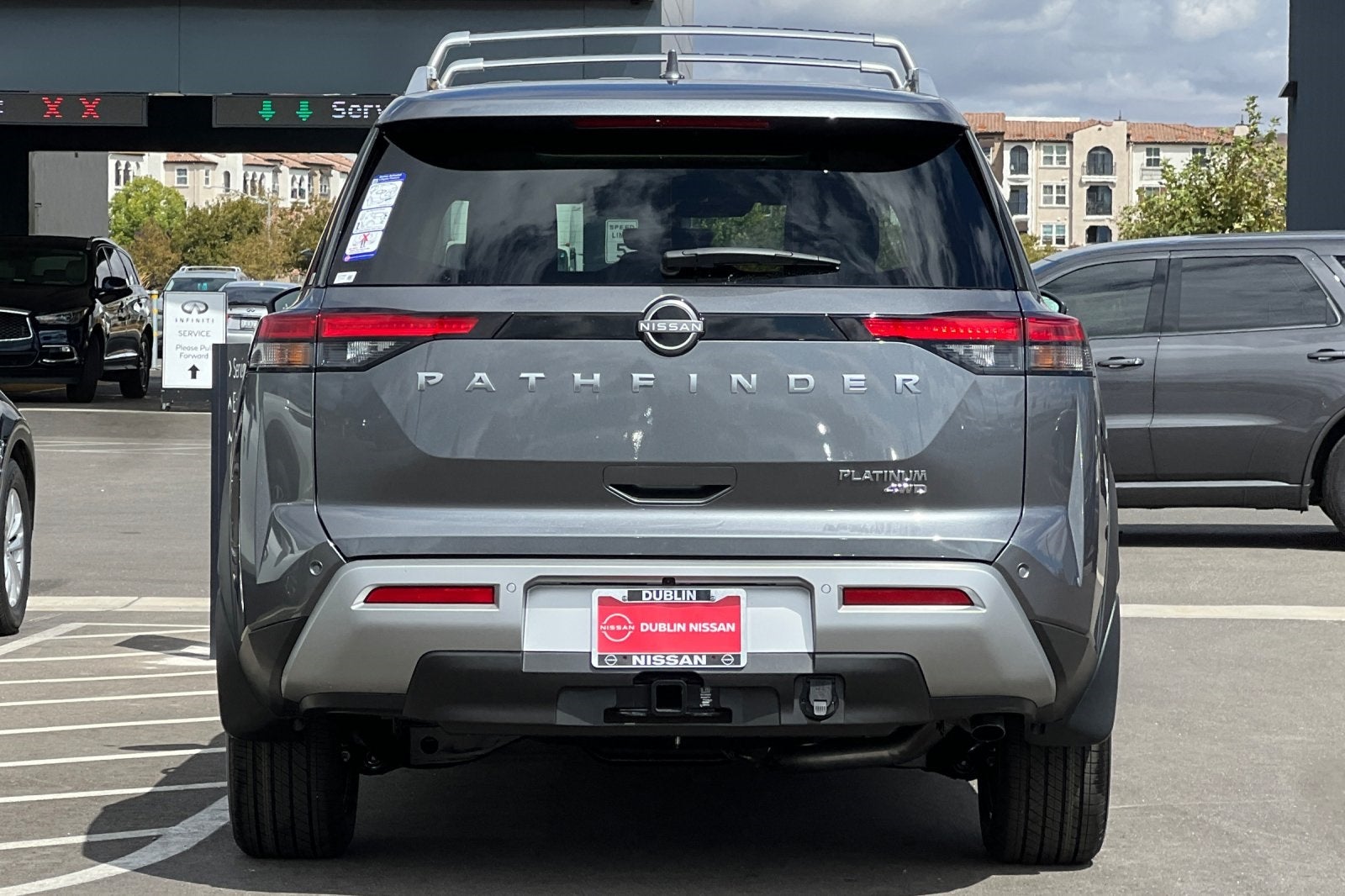 2025 Nissan Pathfinder Platinum