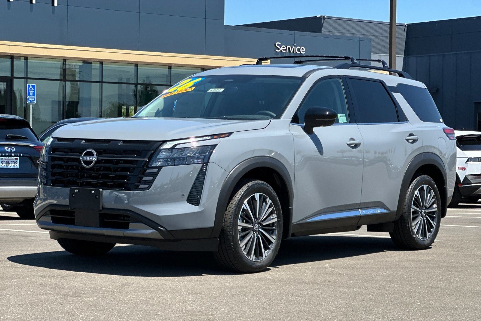 2026 Nissan Pathfinder Platinum