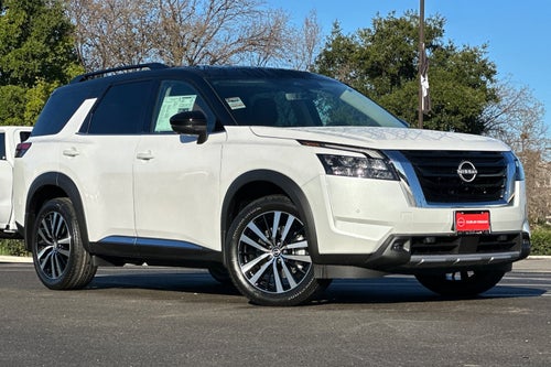 2025 Nissan Pathfinder Platinum