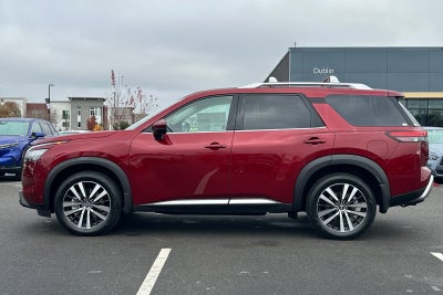 2025 Nissan Pathfinder Platinum