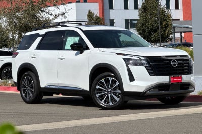 2026 Nissan Pathfinder Platinum