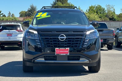 2026 Nissan Pathfinder Platinum