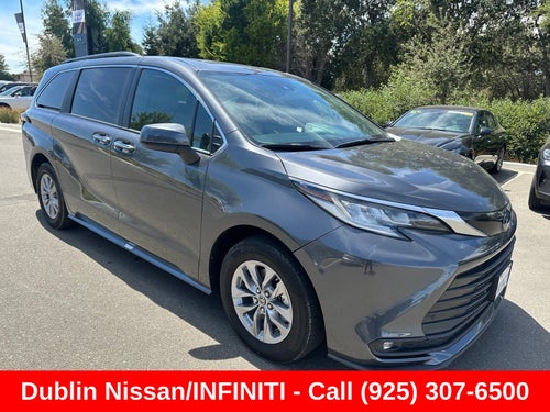 2025 Toyota Sienna XLE 8 Passenger