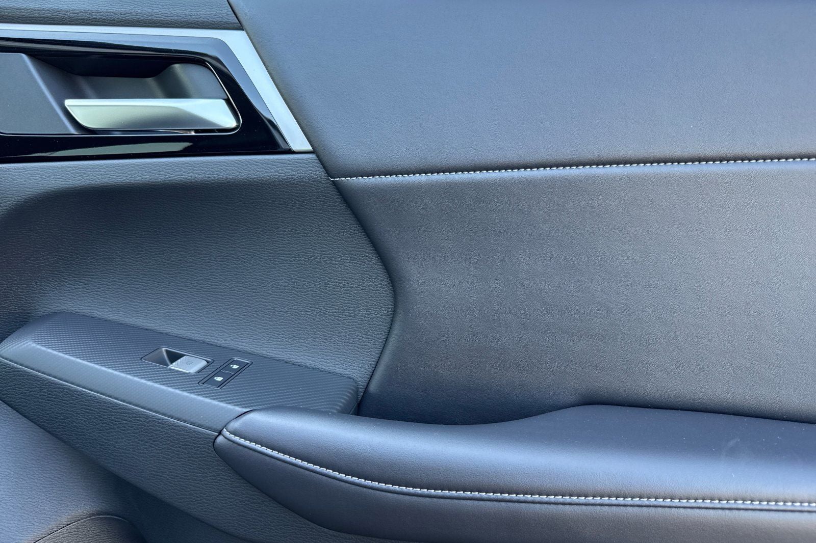 2026 Nissan Rogue Plug-In Hybrid SL