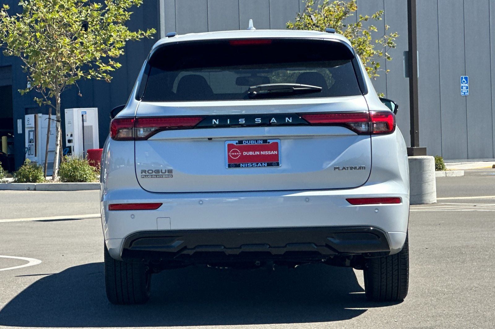 2026 Nissan Rogue Plug-In Hybrid Platinum