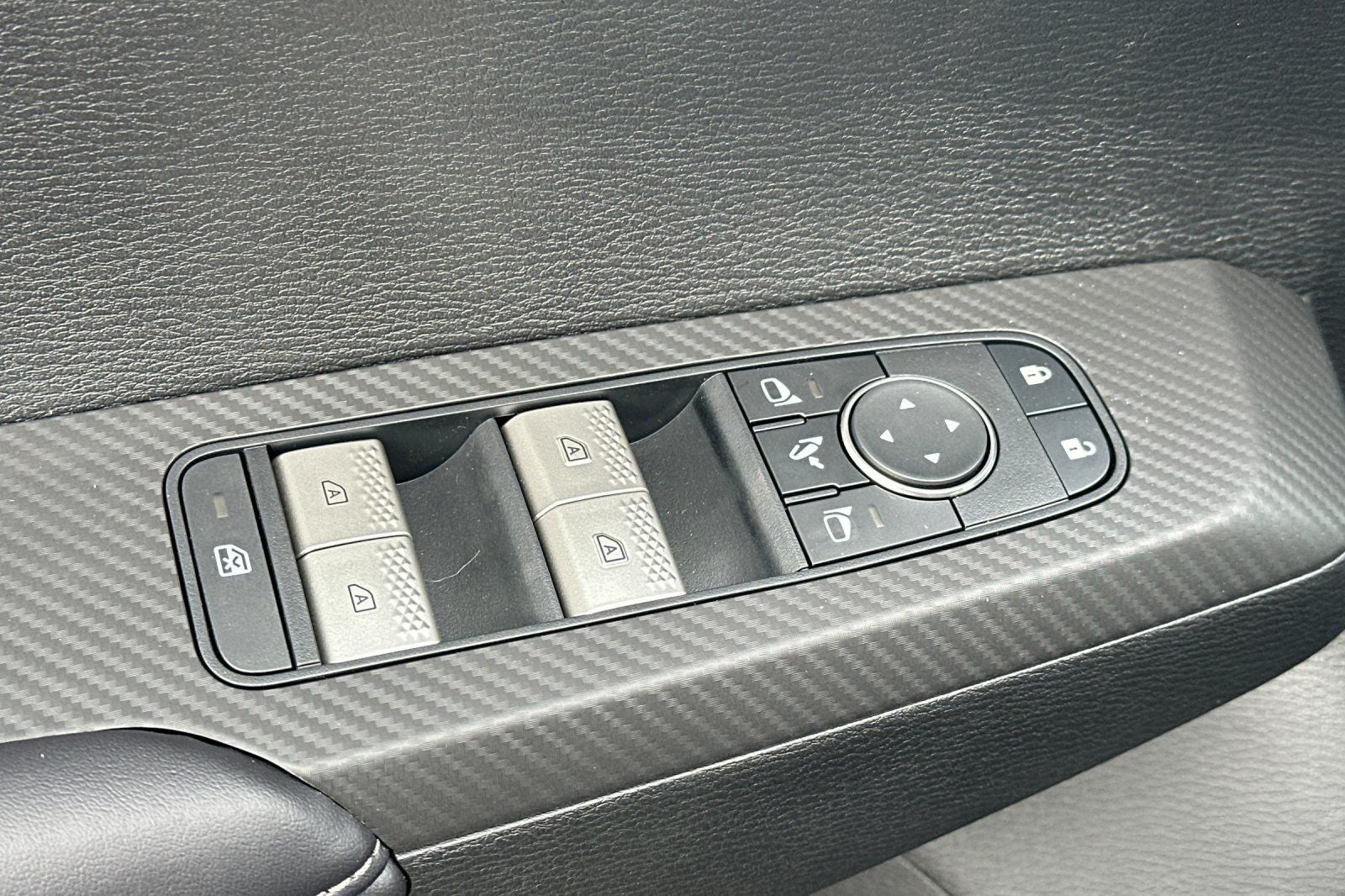 2026 Nissan Rogue Plug-In Hybrid Platinum