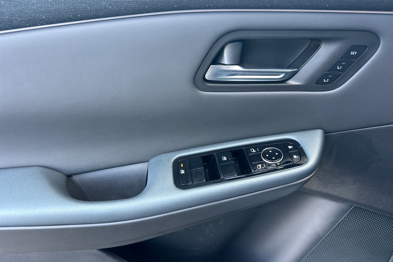 2026 Nissan Leaf PLATINUM+