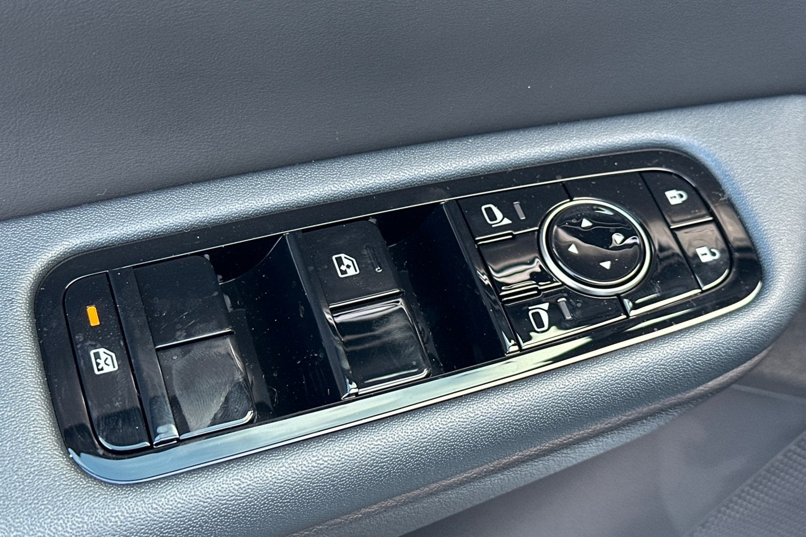 2026 Nissan Leaf PLATINUM+