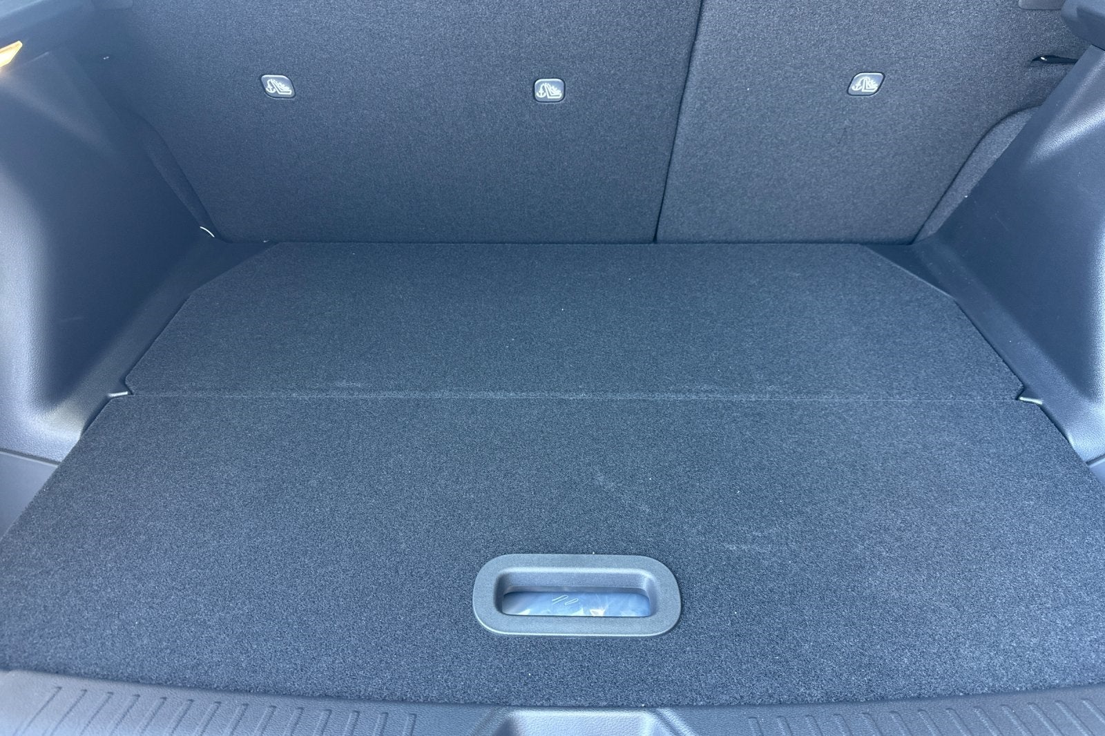 2026 Nissan Leaf PLATINUM+