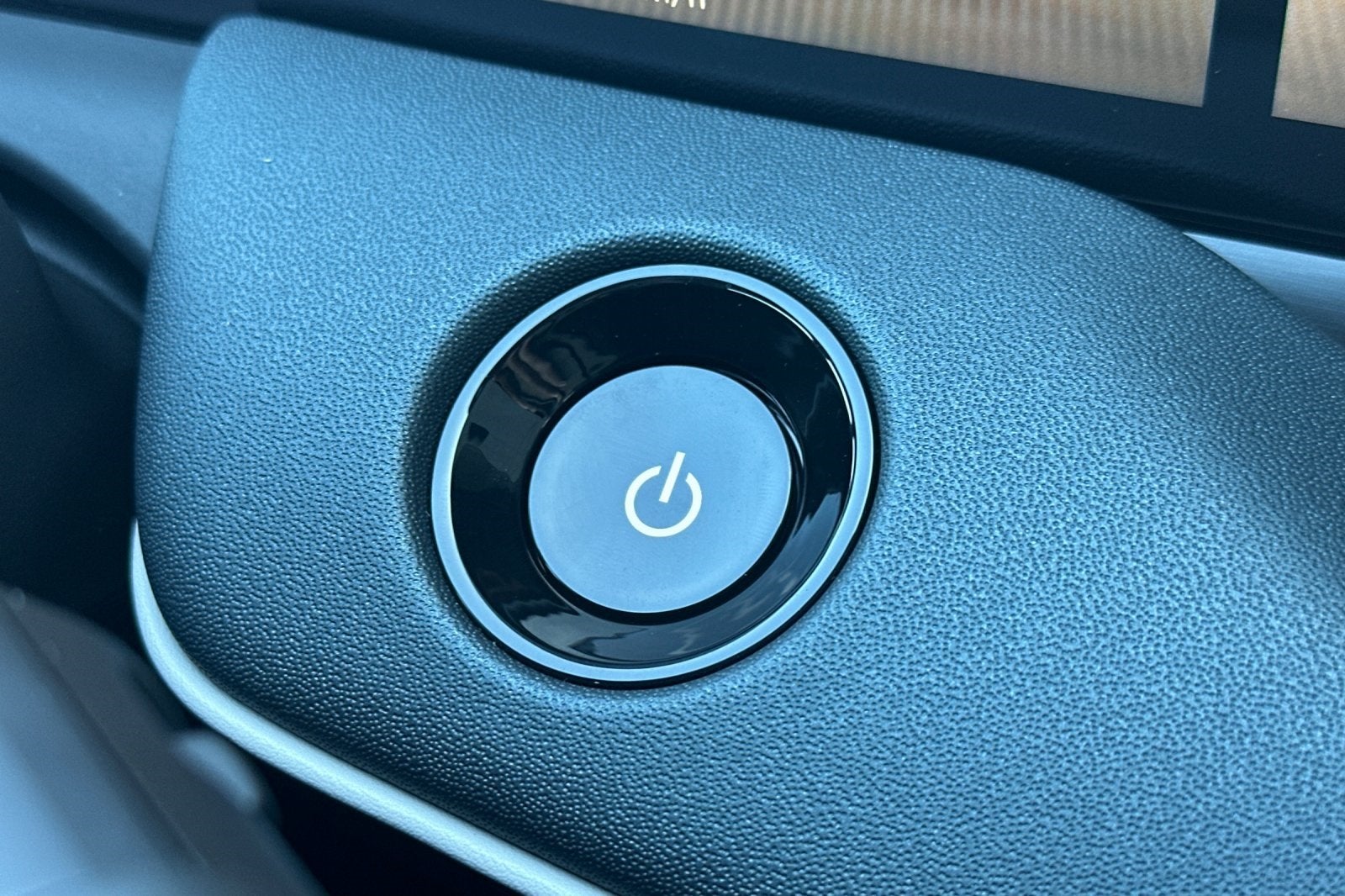 2026 Nissan Leaf PLATINUM+