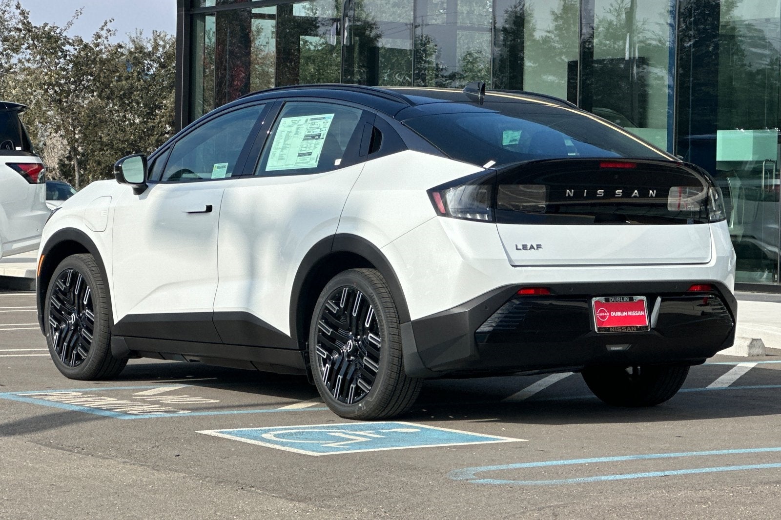 2026 Nissan Leaf PLATINUM+