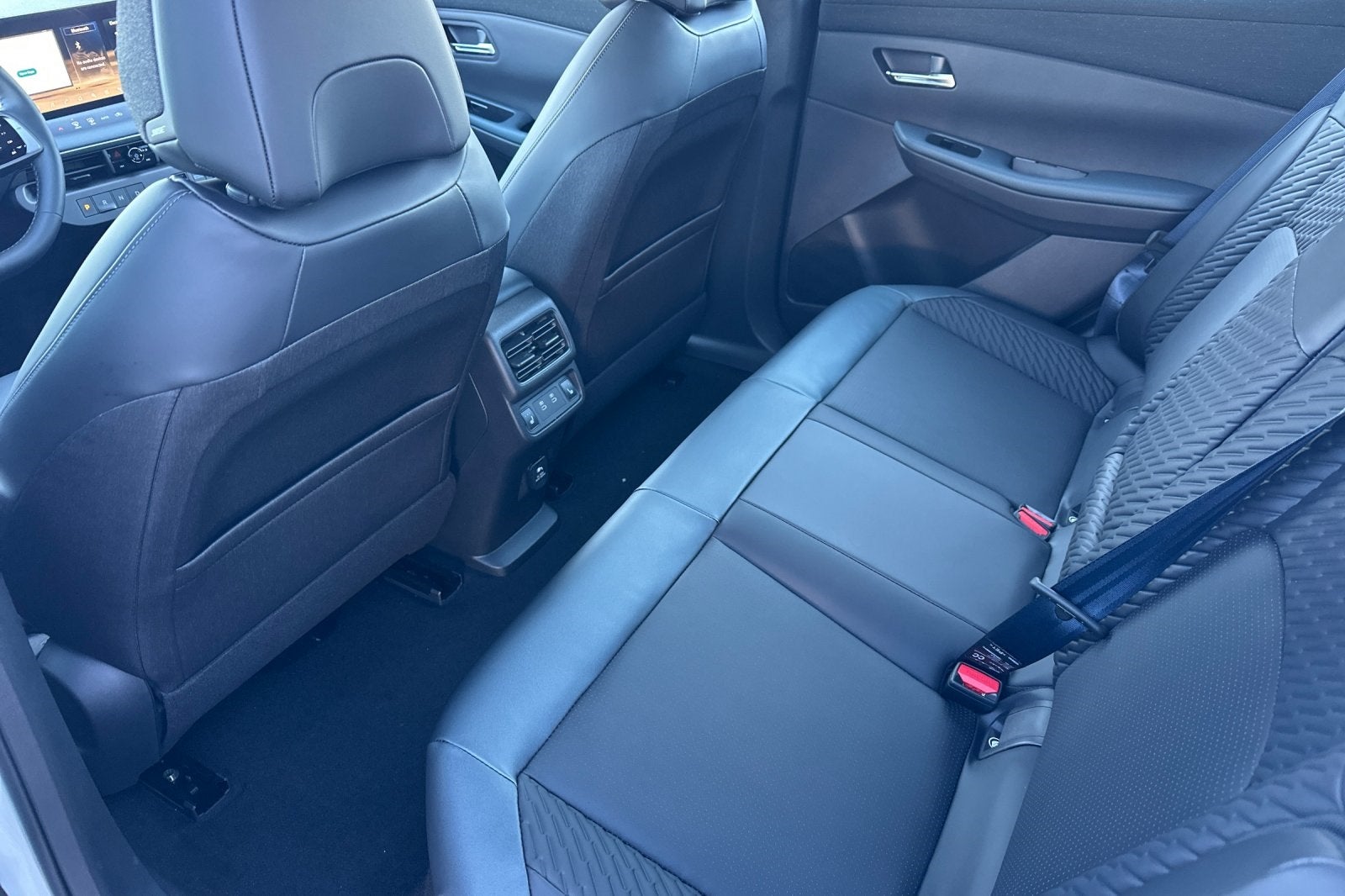 2026 Nissan Leaf PLATINUM+