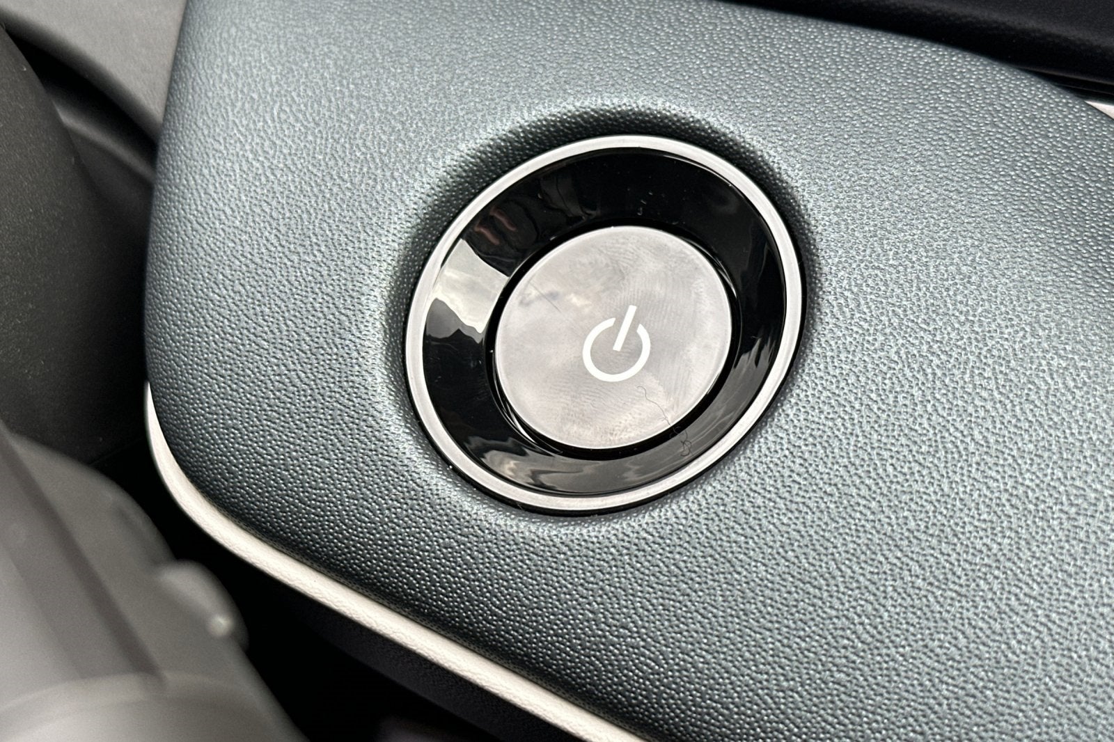 2026 Nissan Leaf PLATINUM+