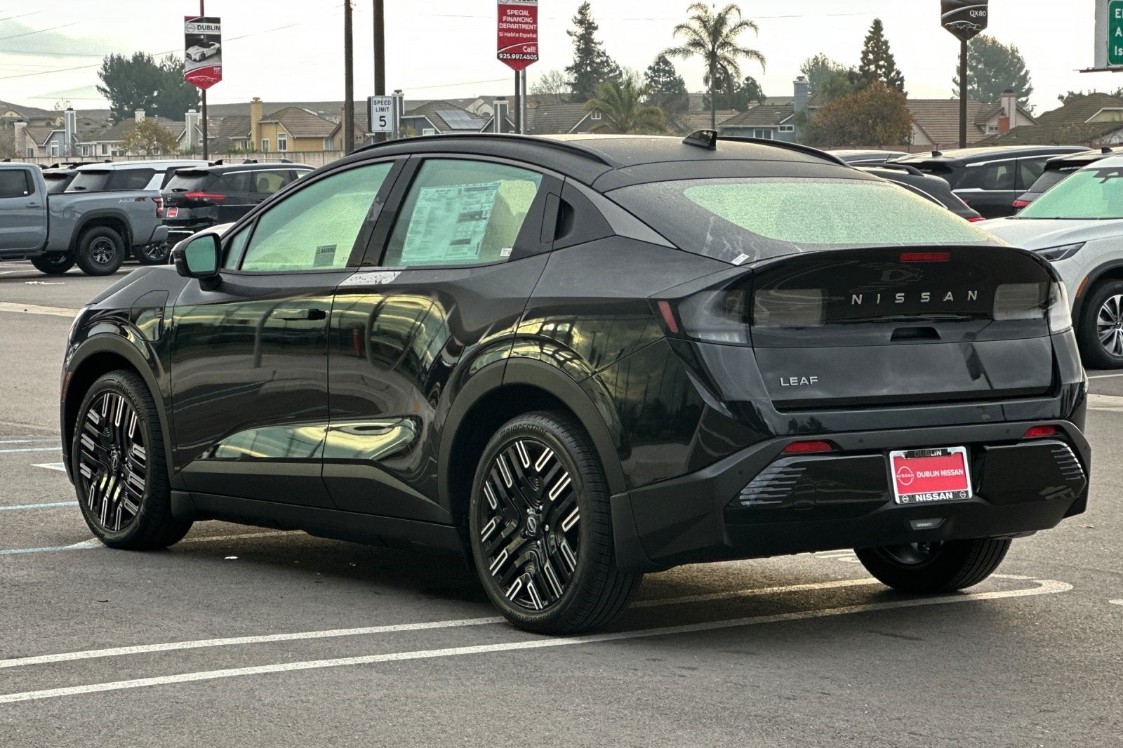 2026 Nissan Leaf PLATINUM+