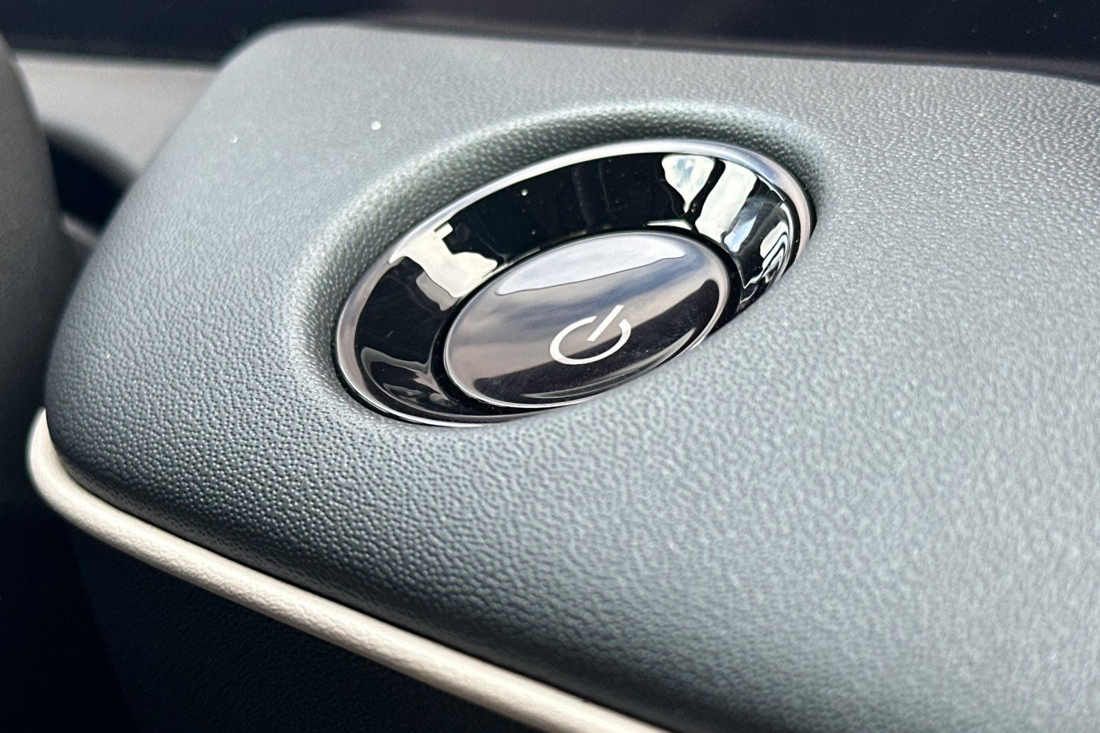 2026 Nissan Leaf PLATINUM+