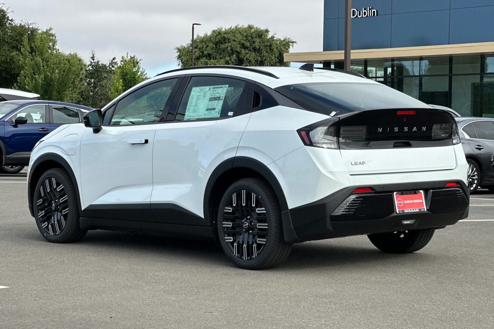 2026 Nissan Leaf PLATINUM+