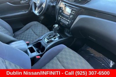 2017 Nissan Rogue Sport SV