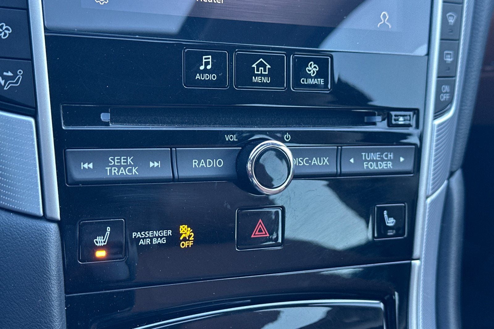 2023 INFINITI Q50 LUXE