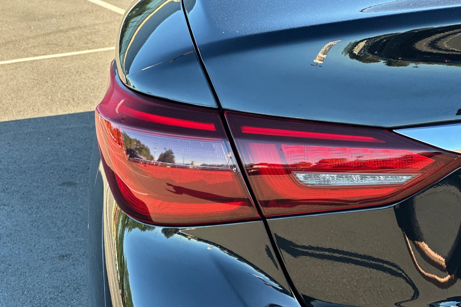 2023 INFINITI Q50 LUXE