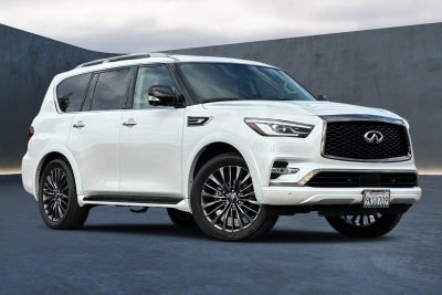 2023 INFINITI QX80 Premium Select