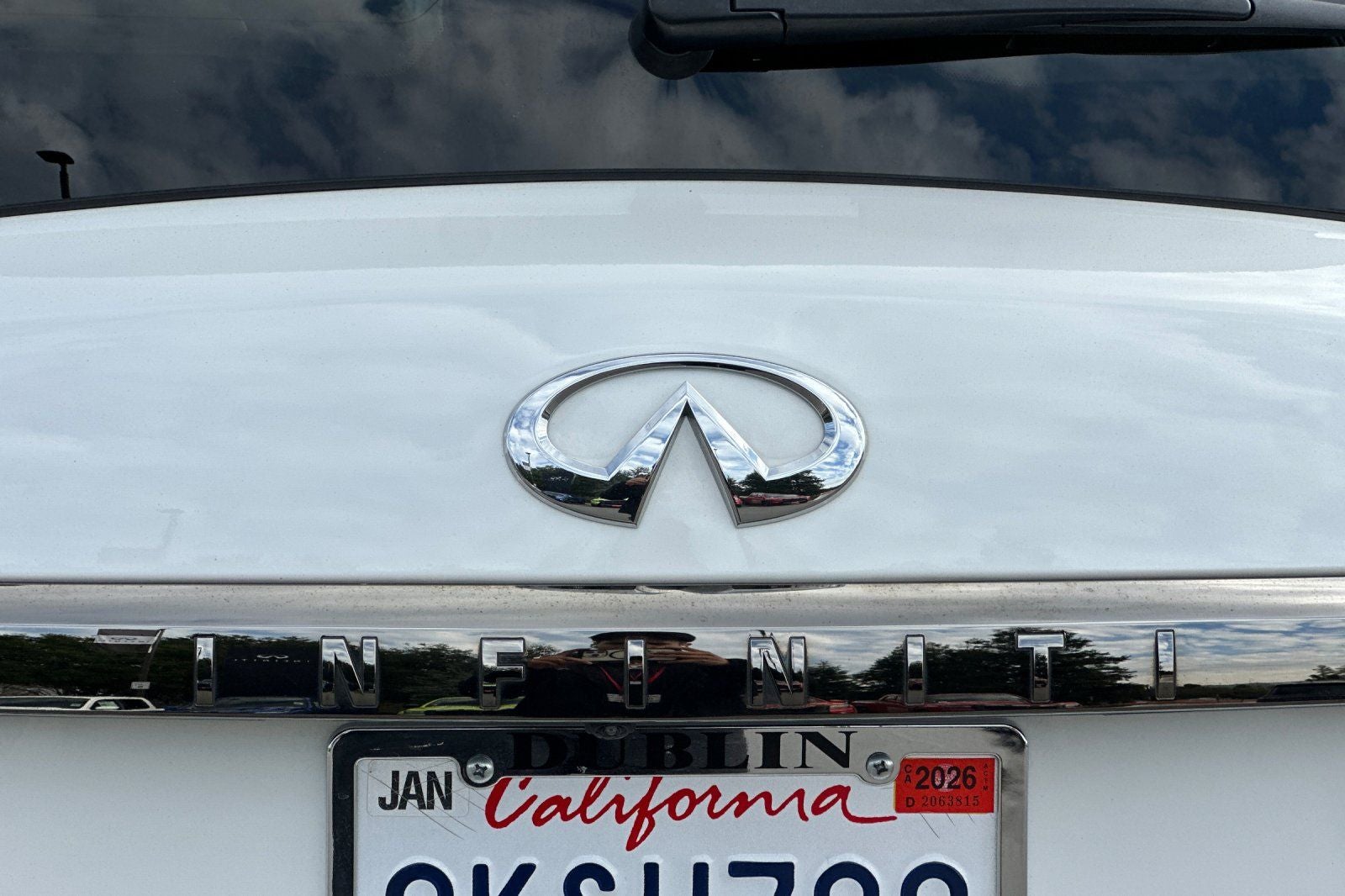 2023 INFINITI QX80 Premium Select