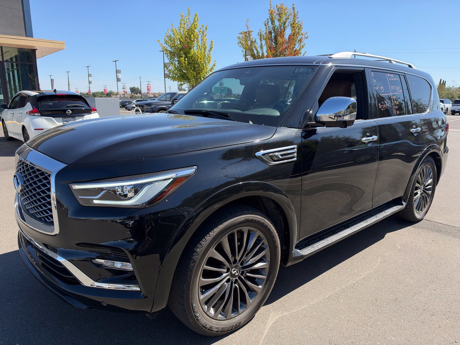2023 INFINITI QX80 Sensory