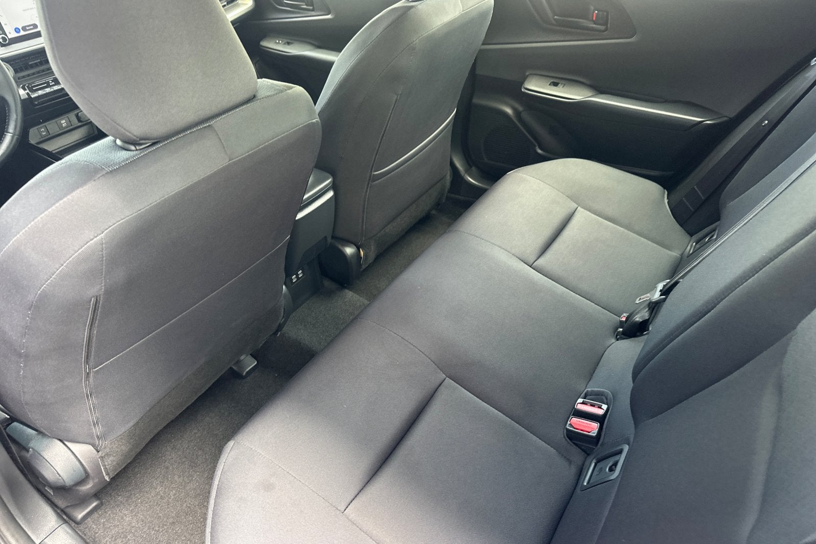2025 Toyota Prius LE