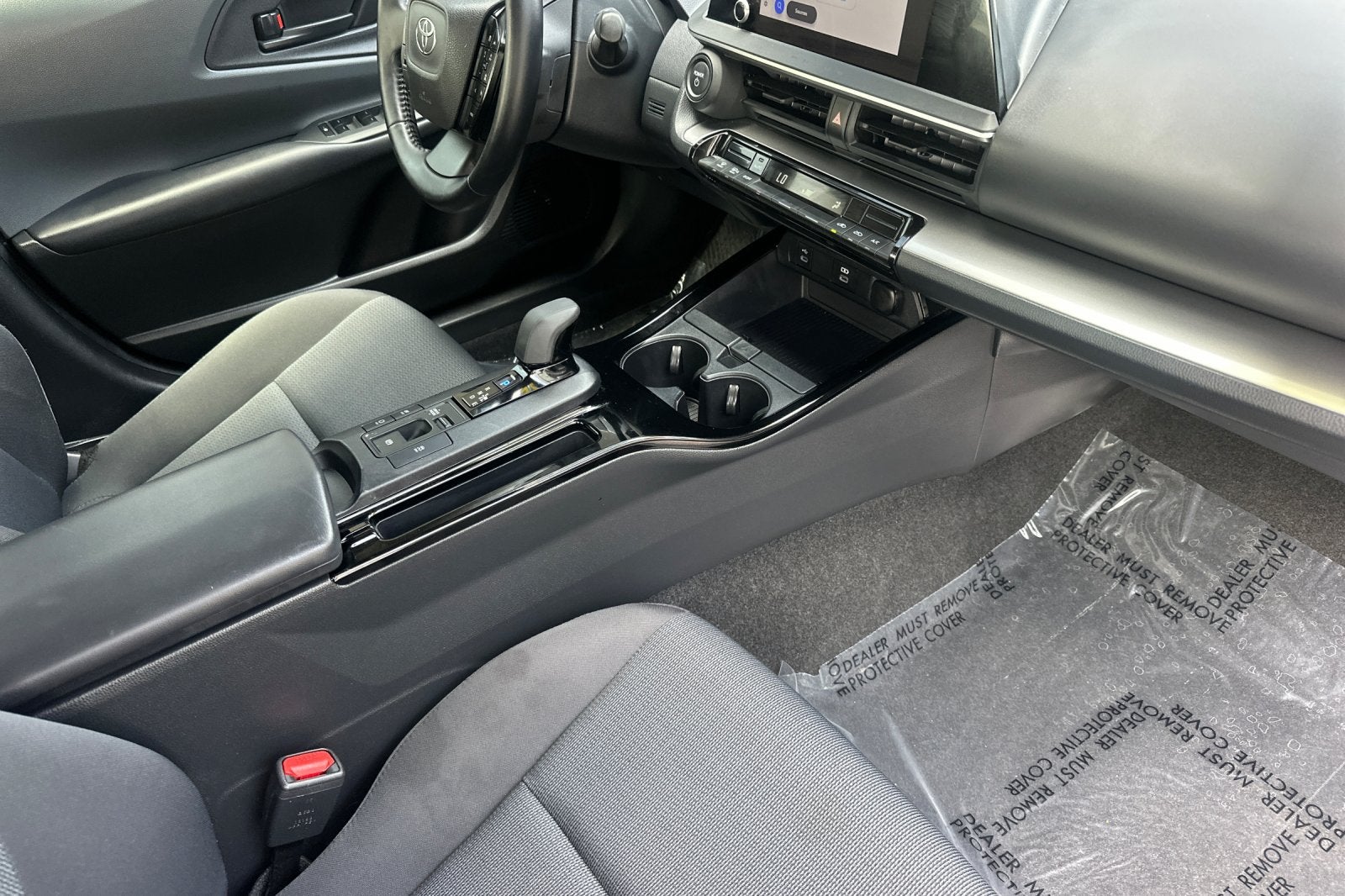 2025 Toyota Prius LE