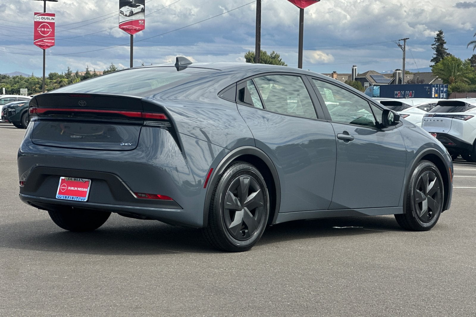 2025 Toyota Prius LE