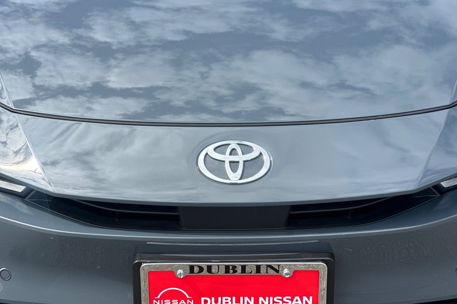 2025 Toyota Prius LE