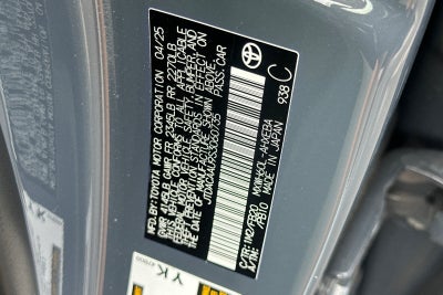 2025 Toyota Prius LE