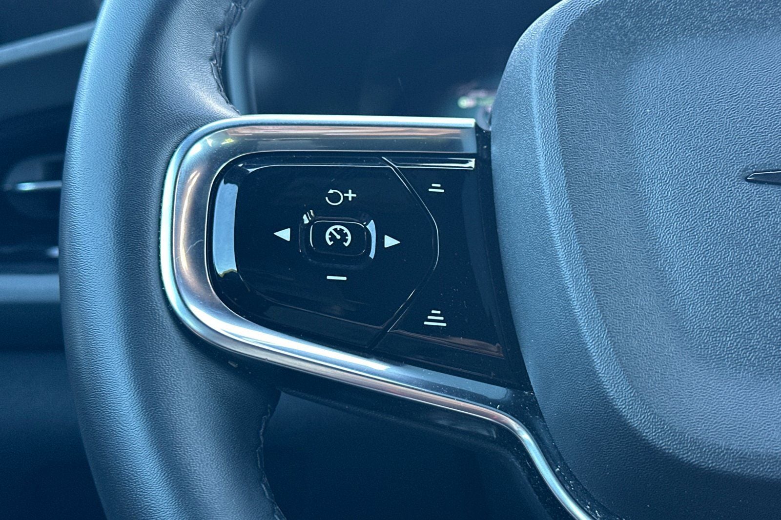 2023 Polestar 2 Long Range Dual Motor Performance